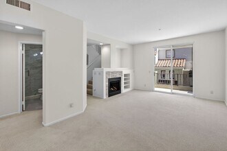 26 Vía Cordoba in Rancho Santa Margarita, CA - Building Photo - Building Photo