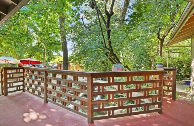 200 Oregon Terrace in Medford, OR - Building Photo - Building Photo