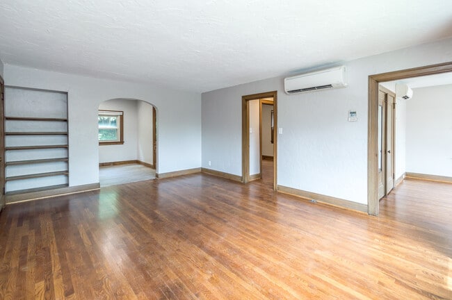 19 Manor Ln, Unit 2 in Fort Thomas, KY - Building Photo - Building Photo