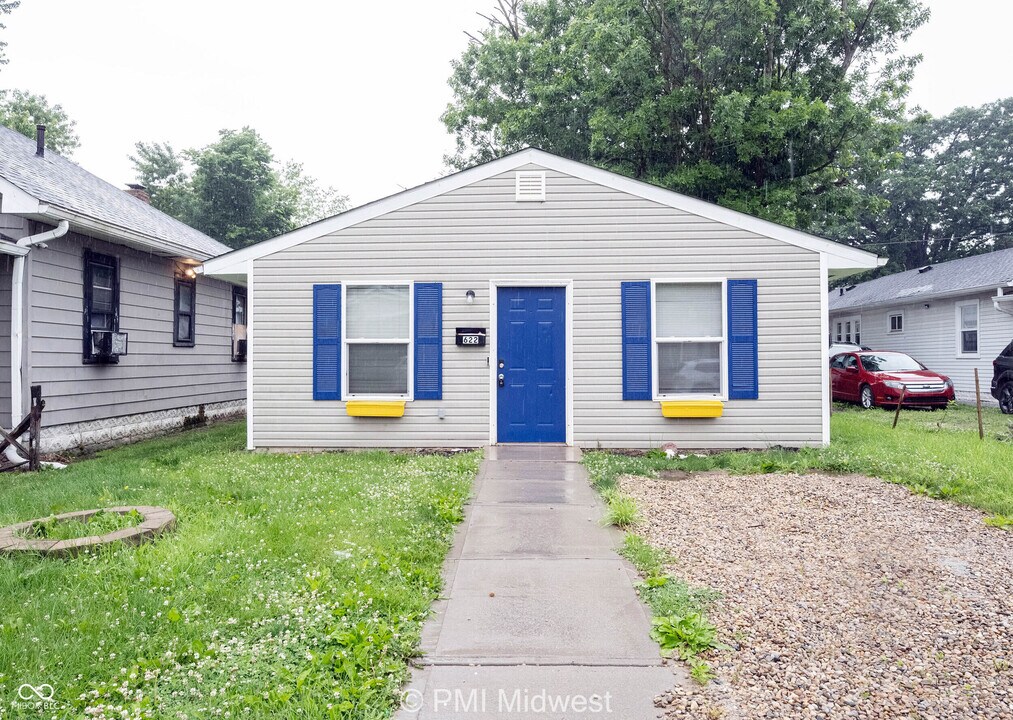 622 N Linwood Ave in Indianapolis, IN - Building Photo