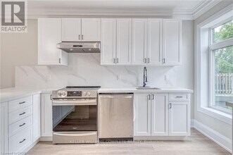 86 Wellington St S in Hamilton, ON - Building Photo - Building Photo