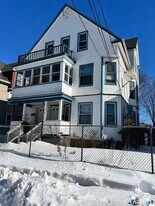 62 Rowe Ave in Hartford, CT - Building Photo