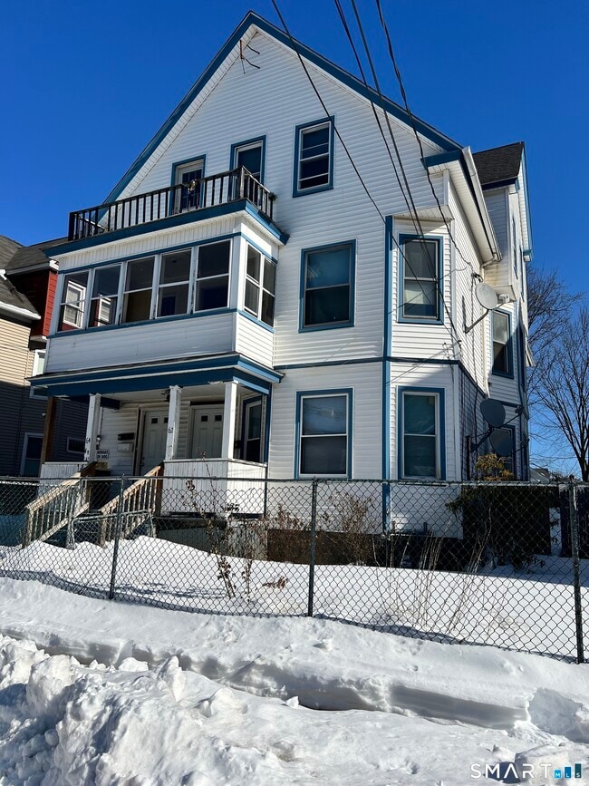 property at 62 Rowe Ave