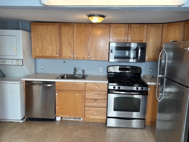 40 Union St, Unit #3 in Morrisville, PA - Foto de edificio - Building Photo