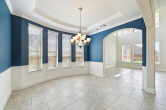 3330 Dovetail Hollow Ln in Houston, TX - Building Photo - Building Photo