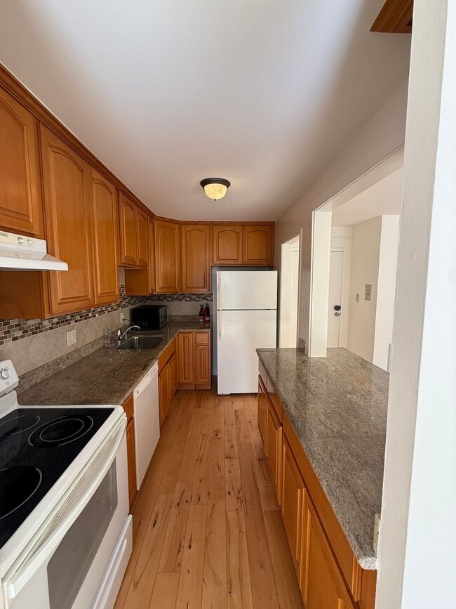 800 N Delaware St in San Mateo, CA - Building Photo - Building Photo