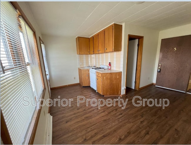 437 W Mill St in Columbus, WI - Building Photo - Building Photo