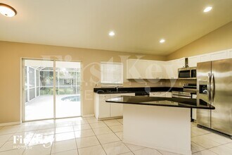 2709 SW 4th Ave in Cape Coral, FL - Foto de edificio - Building Photo