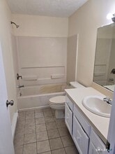 100 Mark Ln in Waterbury, CT - Building Photo - Building Photo