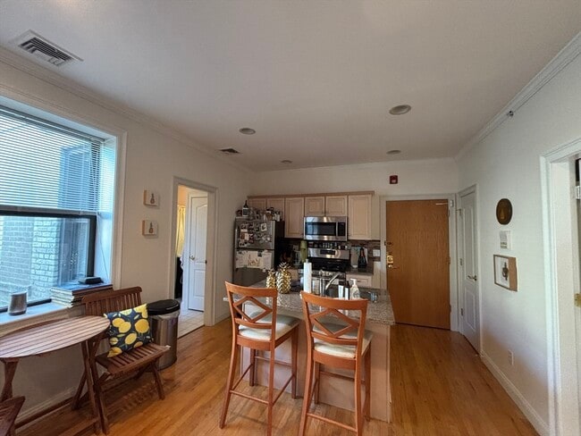 property at 454 Hanover St