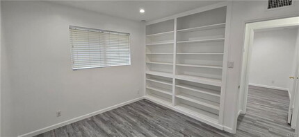 15707 Ludlow St in Los Angeles, CA - Foto de edificio - Building Photo