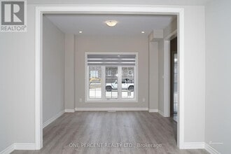 242 Springfield Cres in Clearview, ON - Building Photo - Building Photo