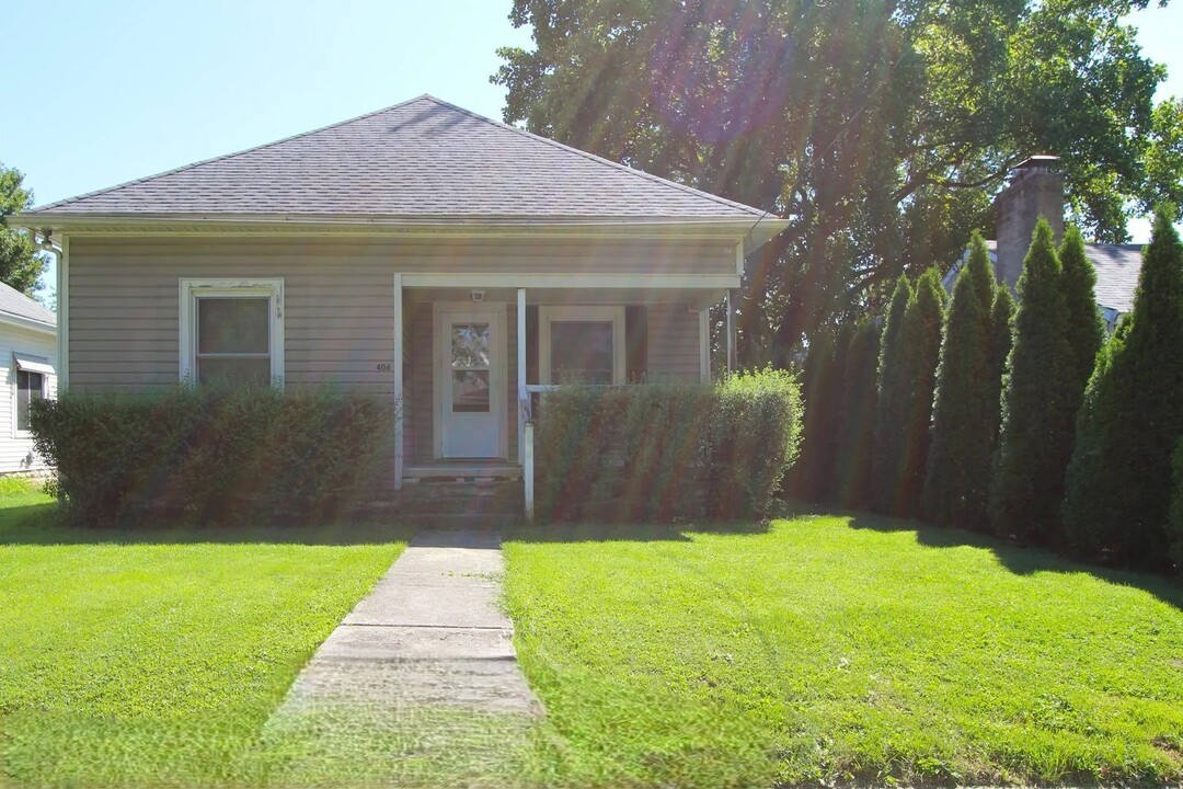 406 S College Ave in Muncie, IN - Building Photo