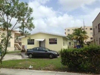 1629 SW 2nd St in Miami, FL - Building Photo