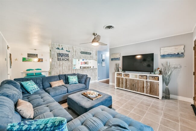 property at 728 7th St