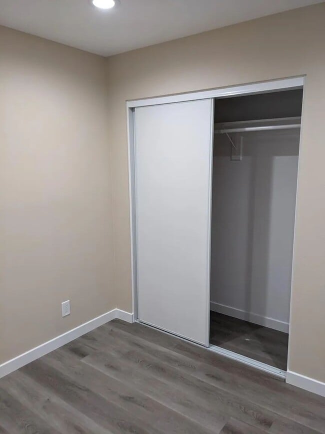 8434 Phlox Dr in Buena Park, CA - Building Photo - Building Photo