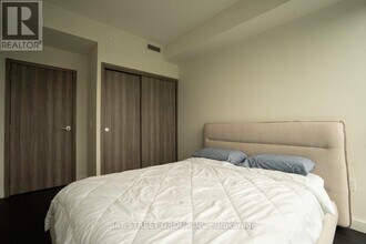 95-3995 McMahon Dr in Toronto, ON - Building Photo - Building Photo