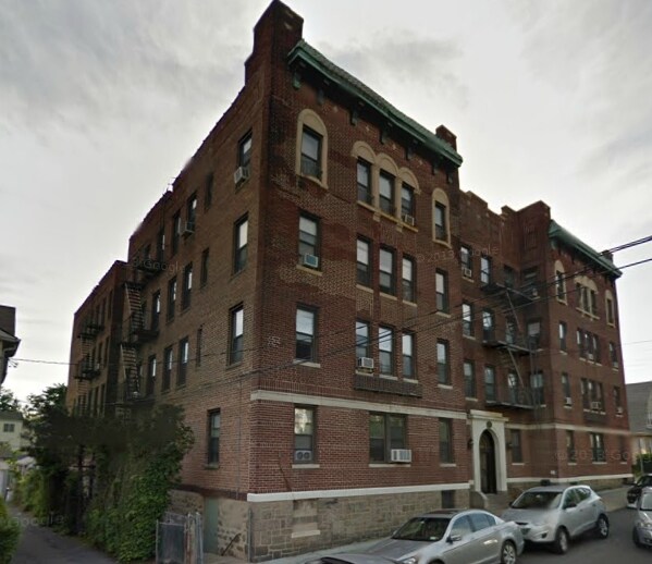 The Franklin Apartments in New Rochelle, NY - Building Photo