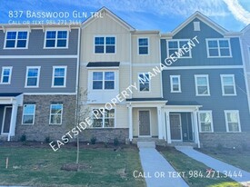 837 Basswood Gln Trl