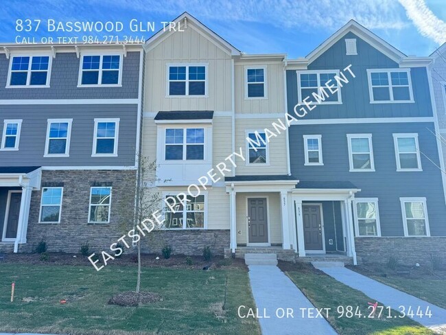 837 Basswood Gln Trl