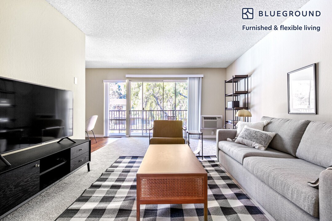 877 Heatherstone Way-Unit -FL2-ID442 in Mountain View, CA - Building Photo