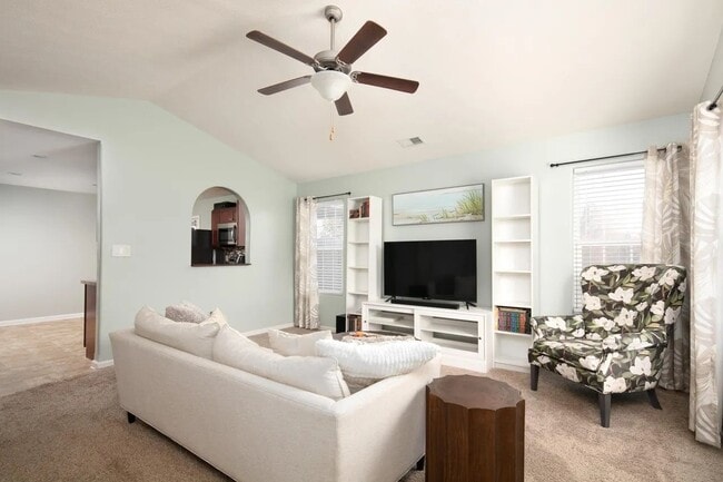 138 Nathan Hale Dr in Georgetown, KY - Building Photo - Building Photo