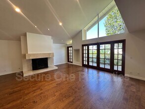 1415 Redsail Cir in Westlake Village, CA - Building Photo - Building Photo