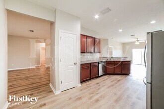 1731 Bonita Bluff Ct in Ruskin, FL - Foto de edificio - Building Photo