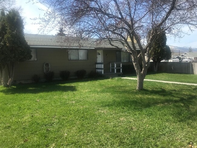 property at 117 N 7th St