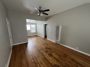 103 Thomas Jefferson Dr in San Antonio, TX - Building Photo - Building Photo