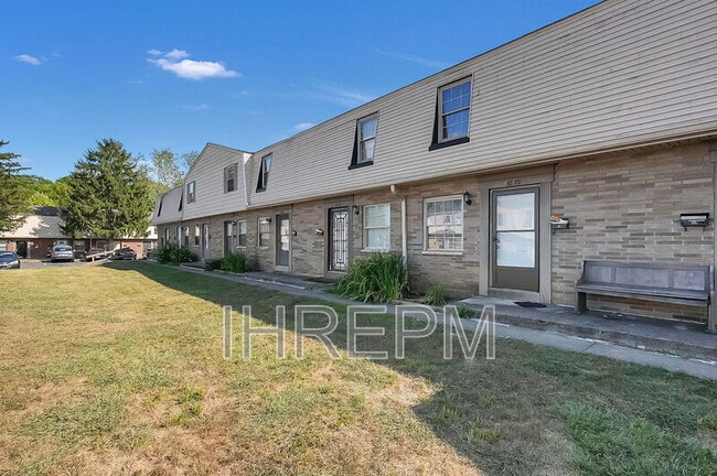 3082 Morsetown Ct S