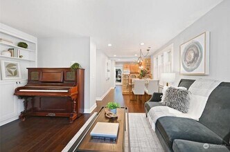 9023 4th Ave NW in Seattle, WA - Building Photo - Building Photo