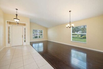 2271 Grove Dr in Naples, FL - Building Photo - Building Photo