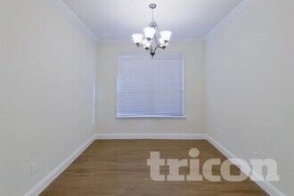 208 Melody Wy in Red Oak, TX - Foto de edificio - Building Photo