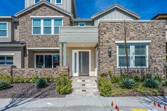 73 Bolide in Irvine, CA - Building Photo - Building Photo