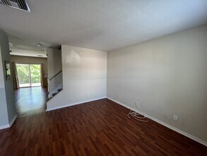 1245 Beckenham Way in Wesley Chapel, FL - Building Photo - Building Photo