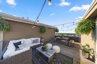 492 Bluestem Cir in West Des Moines, IA - Building Photo - Building Photo