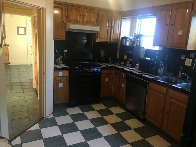 31 Seattle St, Unit 1