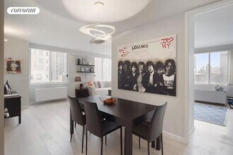 350 W 50th St in New York, NY - Building Photo - Building Photo