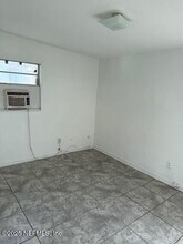 1859 Newbolt Ct in Jacksonville, FL - Building Photo - Building Photo