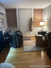 583 Beacon St, Unit B in Boston, MA - Foto de edificio - Building Photo