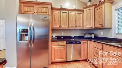 101 Bear Clf Vlg Dr in Nebo, NC - Building Photo - Building Photo