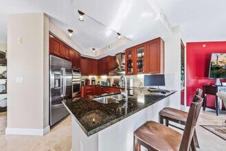 2401 N Ocean Blvd in Fort Lauderdale, FL - Building Photo - Building Photo