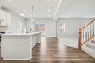 484 Bridgepoint Dr in Fredericksburg, VA - Building Photo - Building Photo