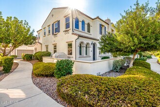 2477 W Market Pl in Chandler, AZ - Building Photo - Building Photo