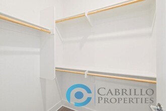 1670 Neptune Ave in San Diego, CA - Building Photo - Building Photo