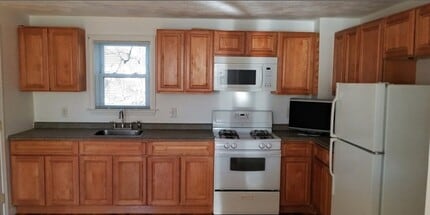 180 Myrtle St in Lynn, MA - Building Photo - Building Photo