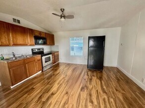 5923 Oroverde Blvd in West Palm Beach, FL - Building Photo - Building Photo