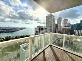 253 NE 2nd St, Unit 3309 in Miami, FL - Building Photo