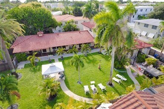 2625 NE 13th Ct in Fort Lauderdale, FL - Foto de edificio - Building Photo